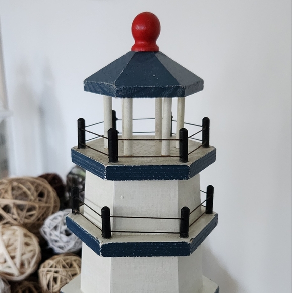 ⚓ Heritage Mint Wooden Nautical Lighthouse Décor – White & Blue, 15” Tall - Picture 6 of 16